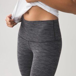 GENUINE LULULEMON JACQUARD GRAY HIGH WAIST ANKLE LEGGINGS SIZE 6
